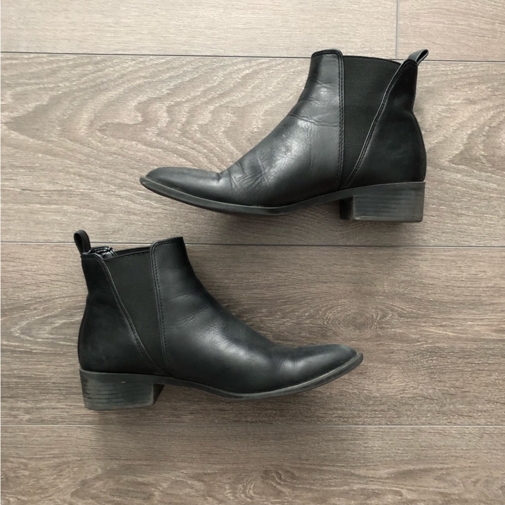 Steve Madden leather “jerry” boots size 7.5